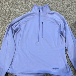 Women’s polartec Patagonia fleece lined quartered size smalll
